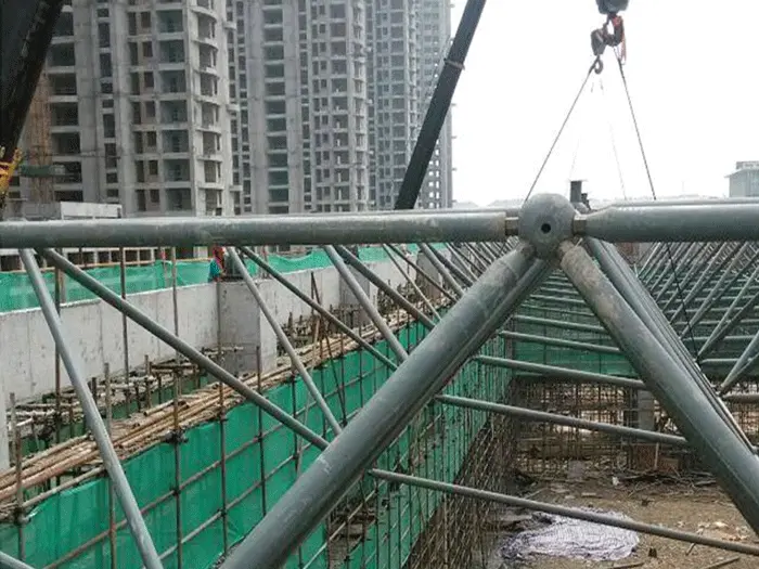 华阴加油站网架安装